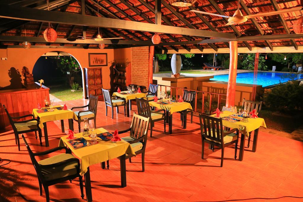 Shangri-Lanka Village 티사마하라마 외부 사진